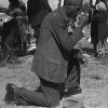 African-American-Praying